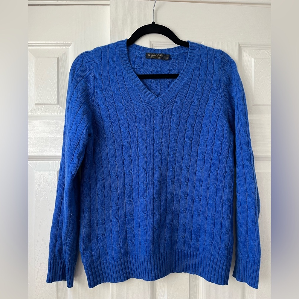 Brooks Brothers women’s cashmere sweater size M